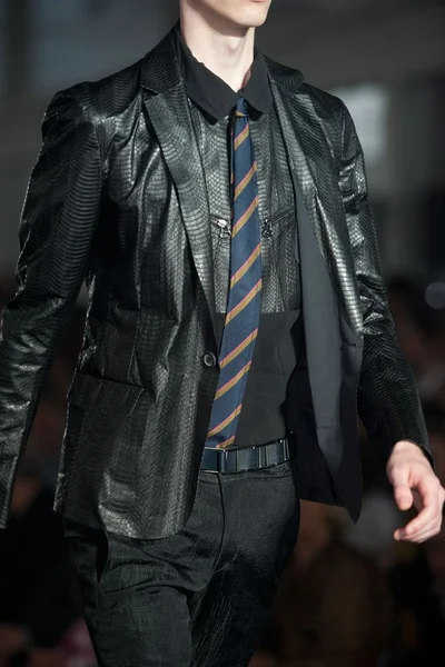 Look 63
